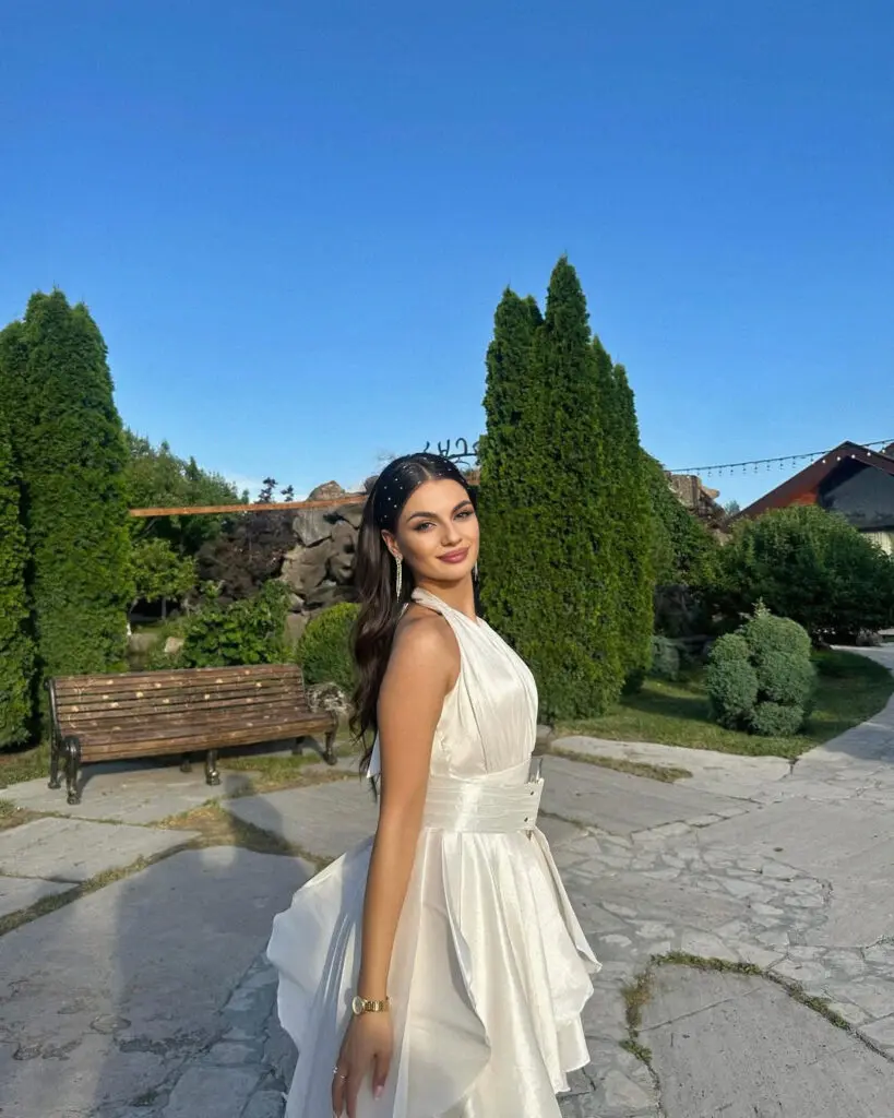 Celeste photo 3