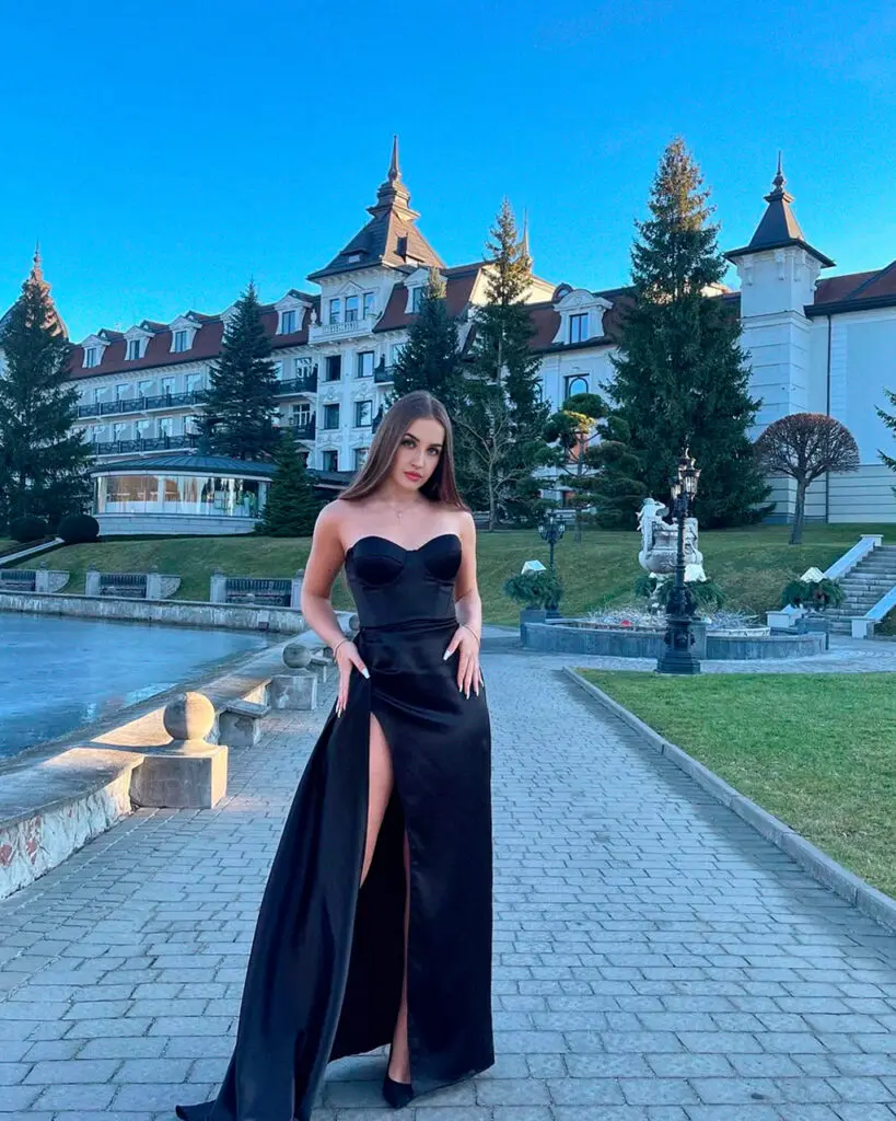 Alexandra photo 2