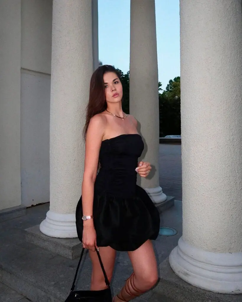 Ava photo 2
