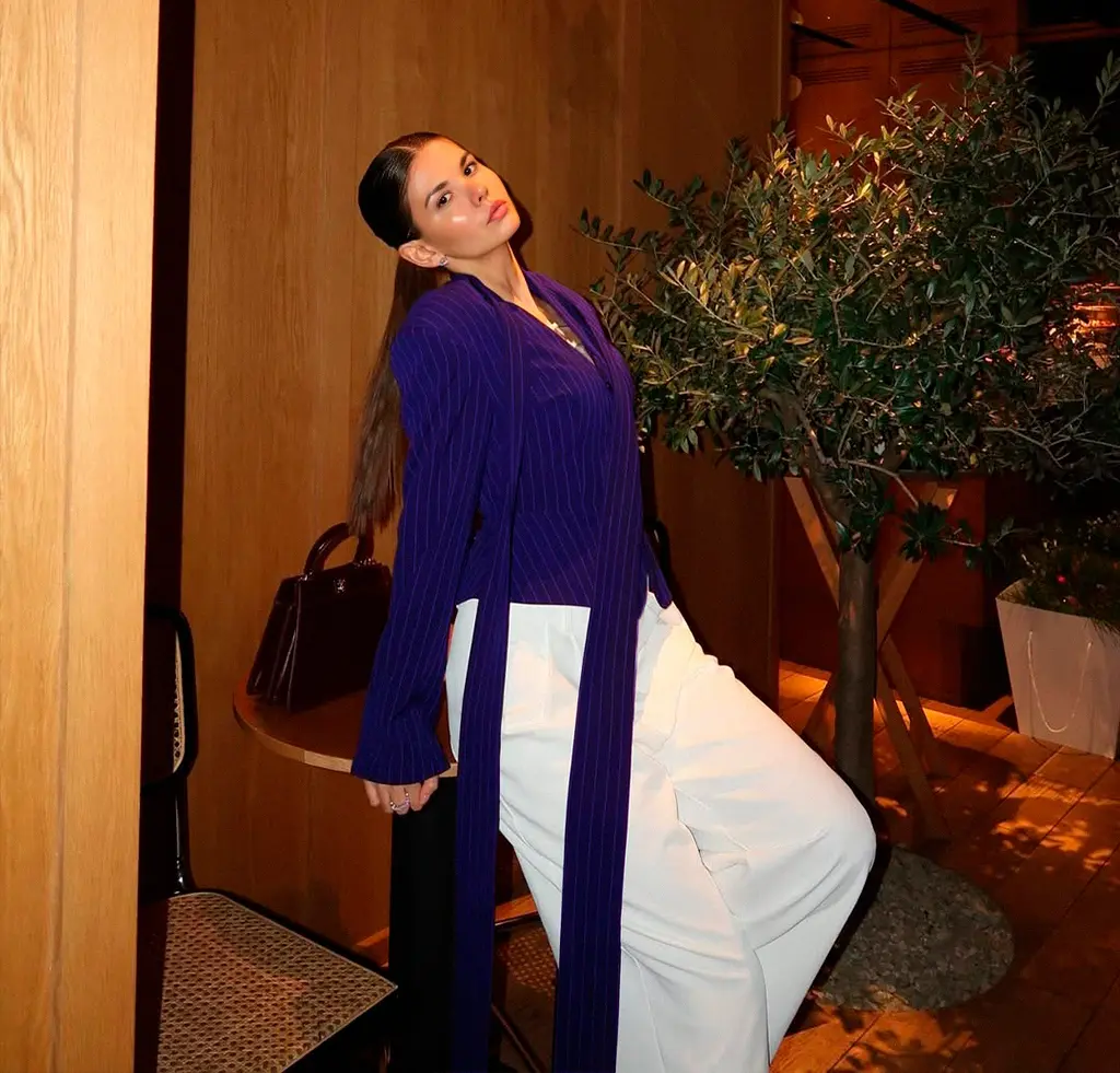 Ava photo 5