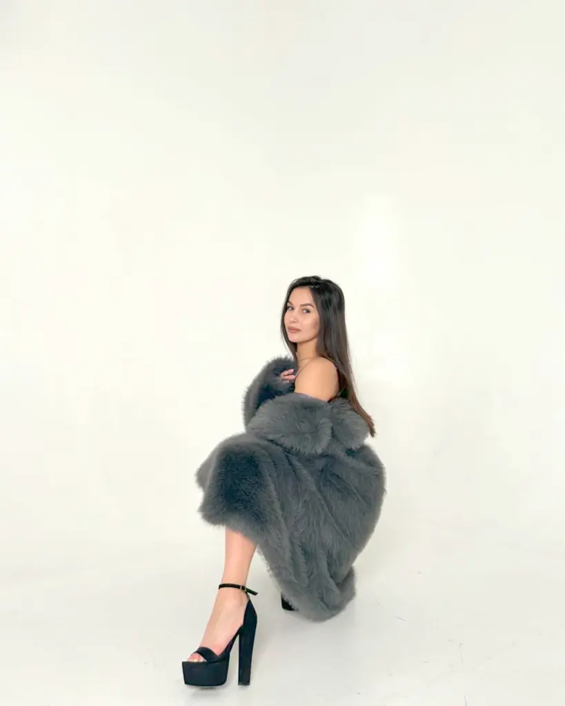Bianca photo 5