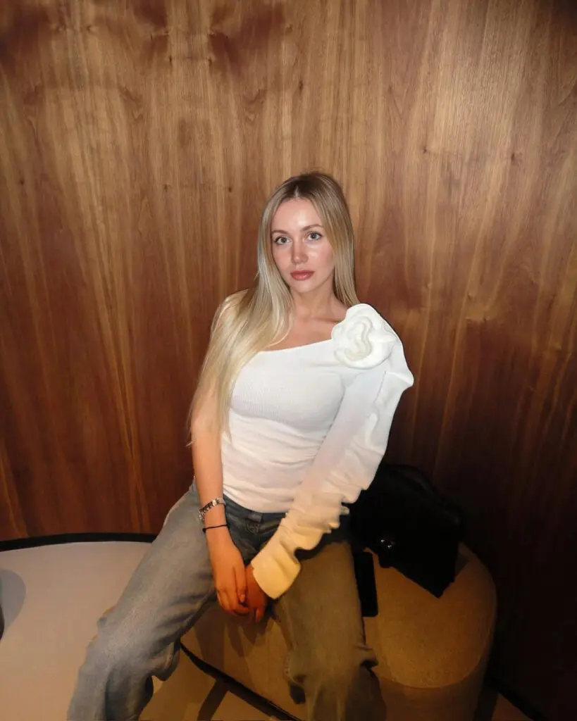 Emily photo 3