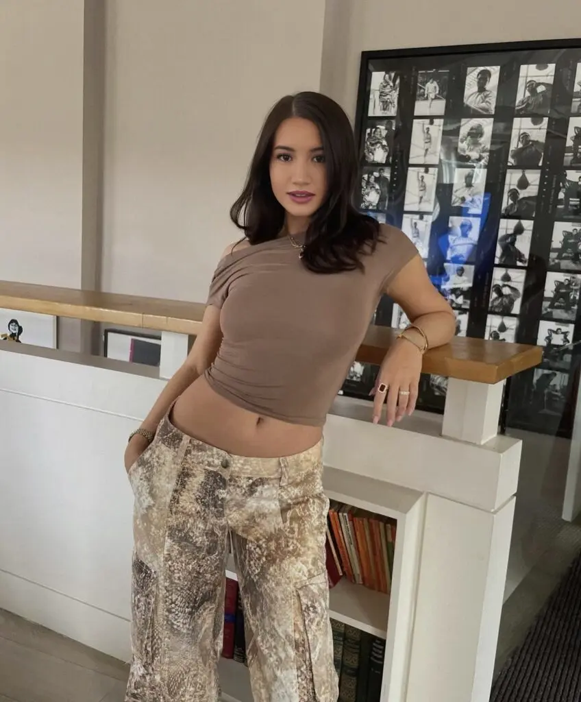Kira photo 2