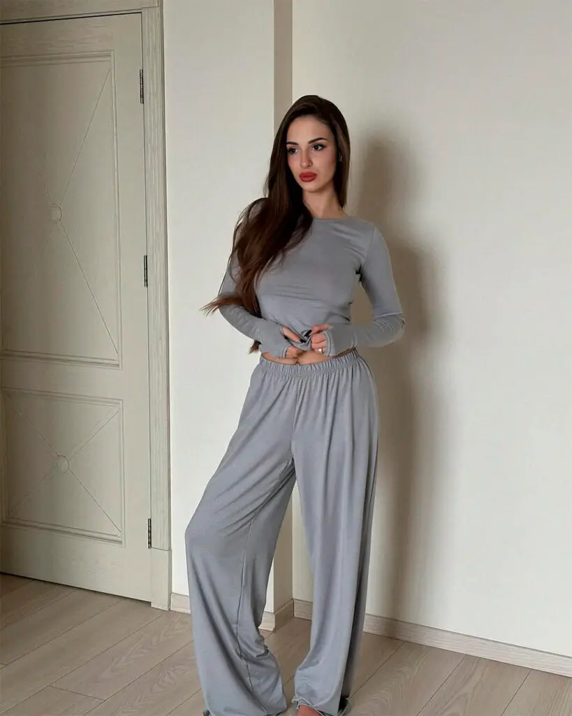Kira photo 2
