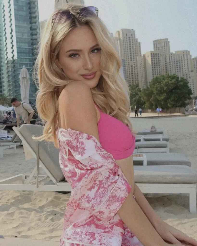 Leah escort in Dubai
