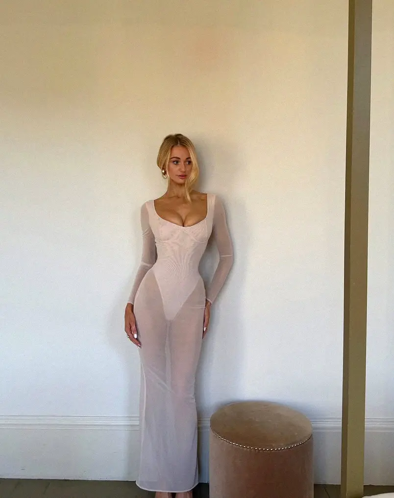 Mira escort in Dubai photo 1