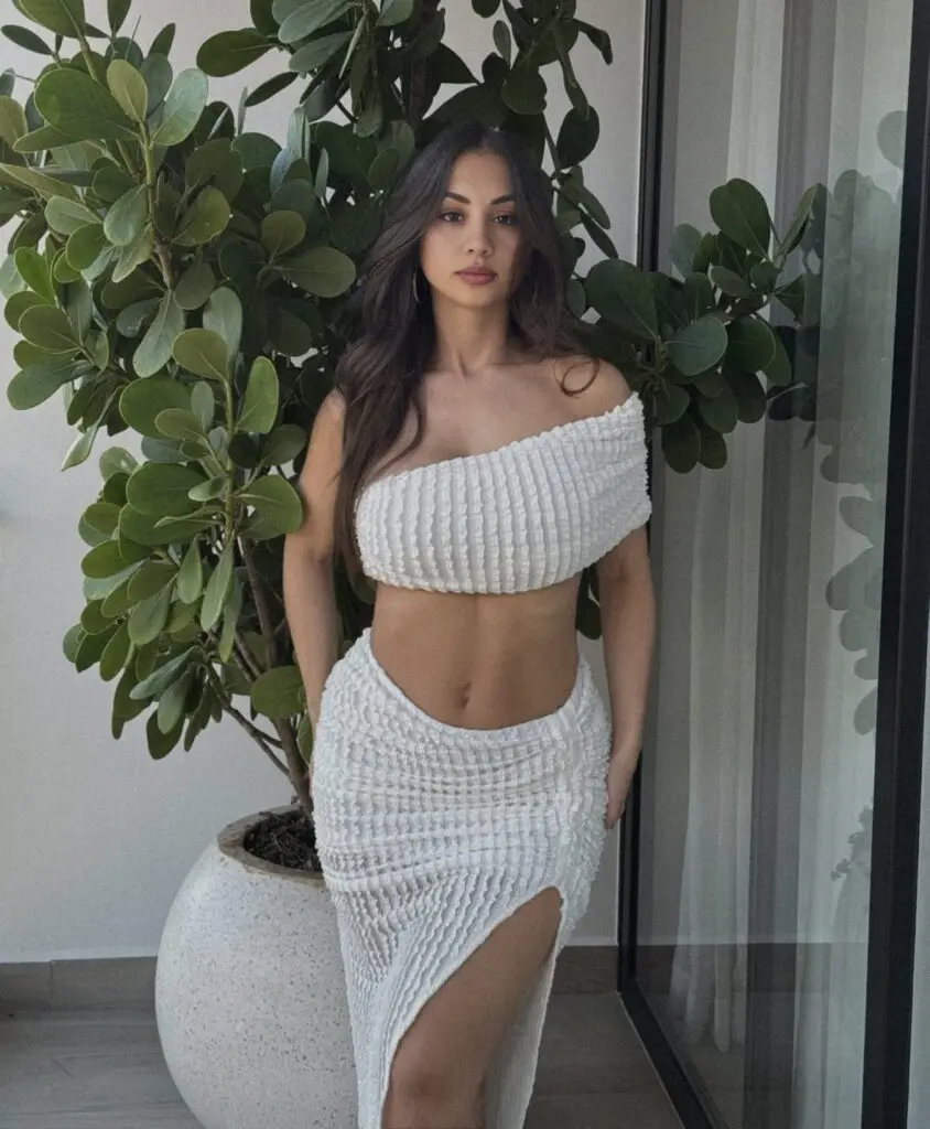 Natalia escort in Dubai