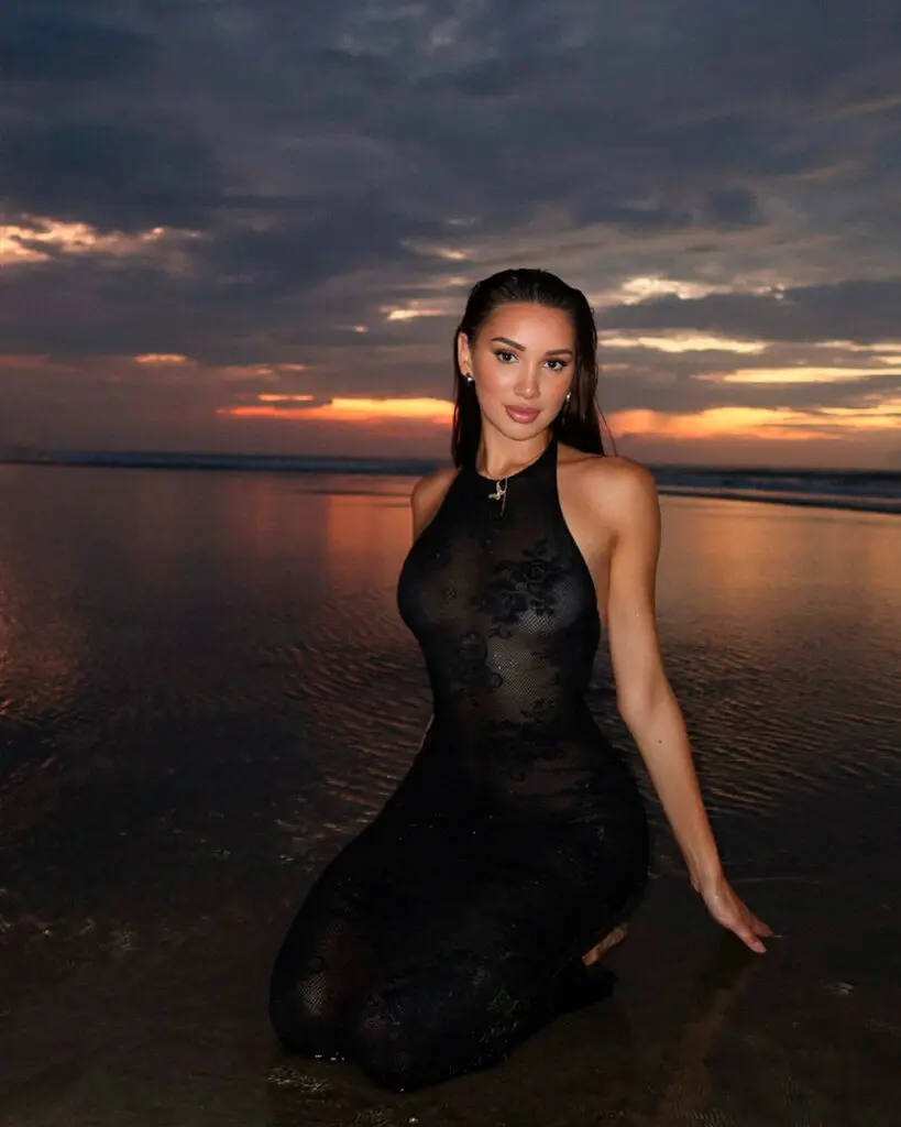 Oksana escort in Dubai