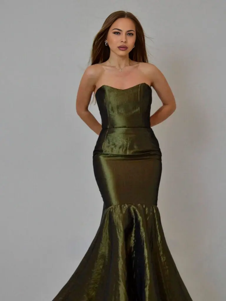 Sabrina photo 3