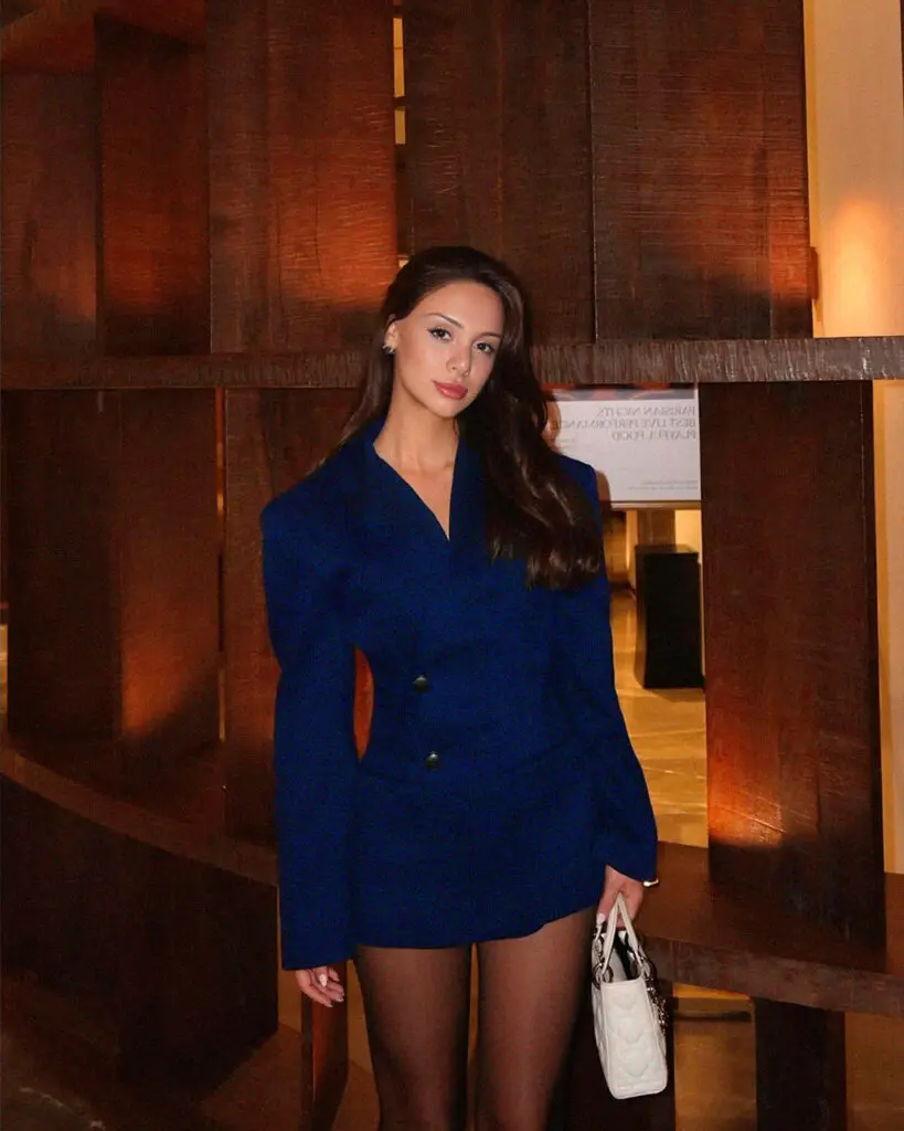 Scarlett photo 2
