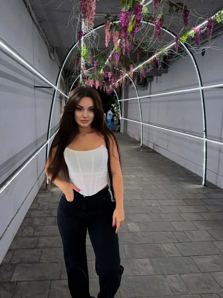Veronika photo 3