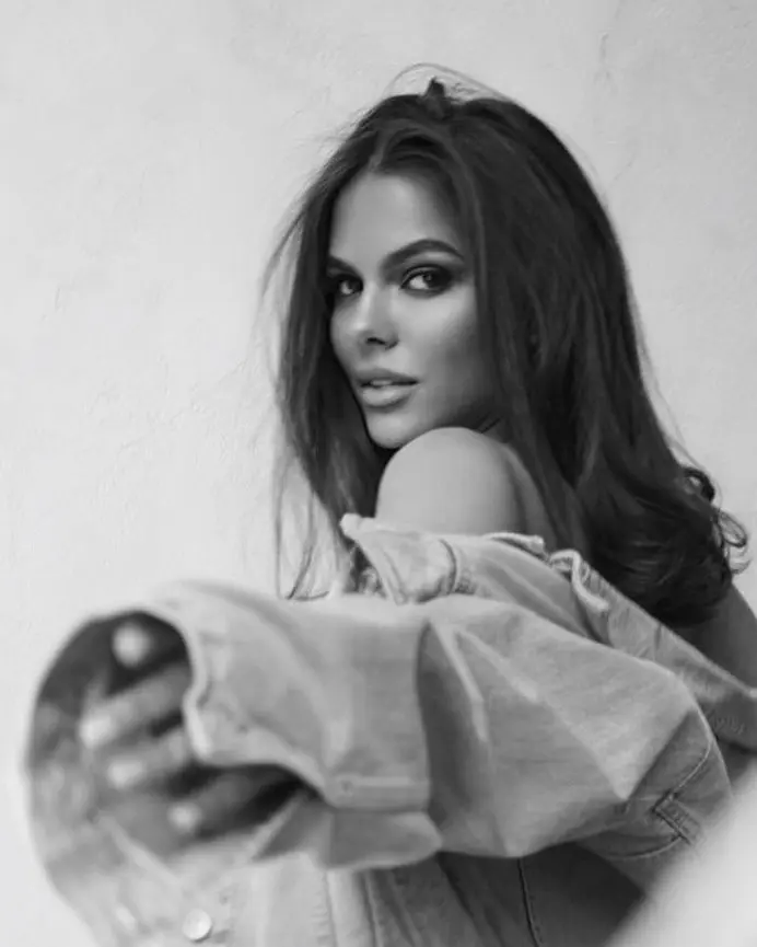 Alexandra photo 2