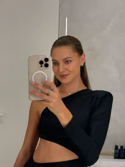 Irina escort in Dubai