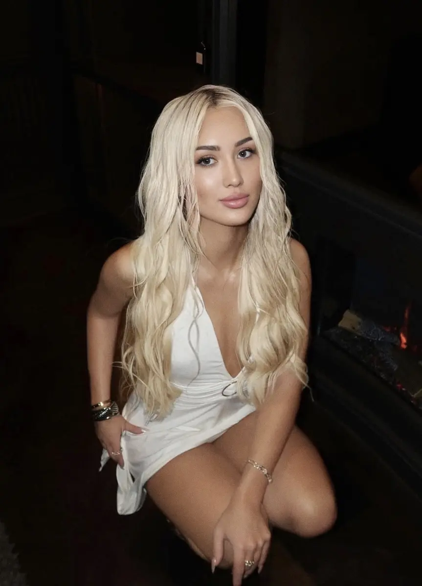 Aisara escort in Dubai