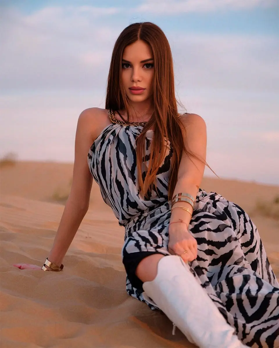 Amelie escort in Dubai