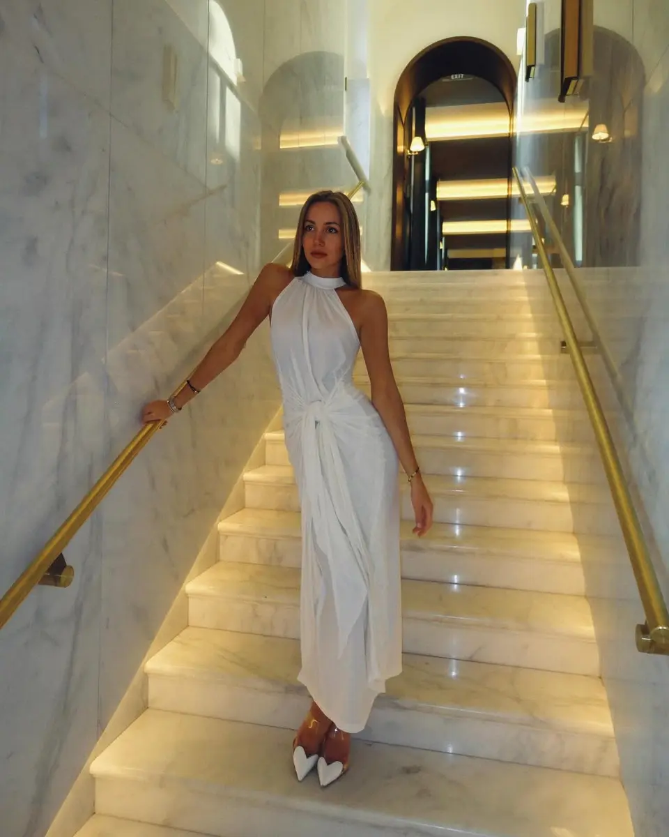 Elletta photo 2