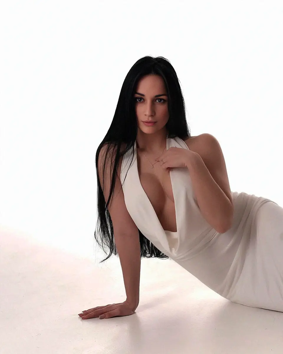 Mary escort in Dubai