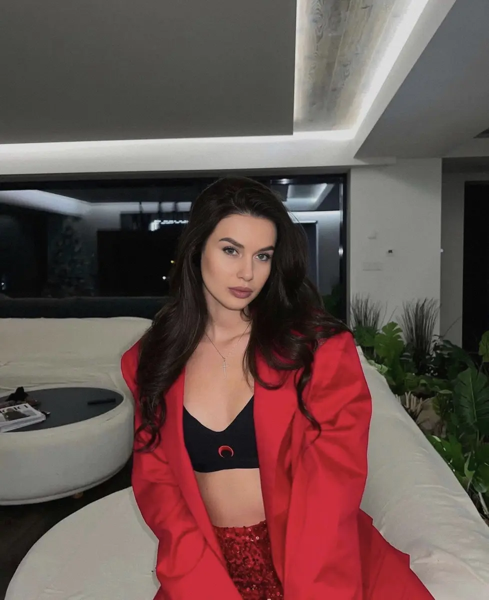 Melissa escort in Dubai photo 1