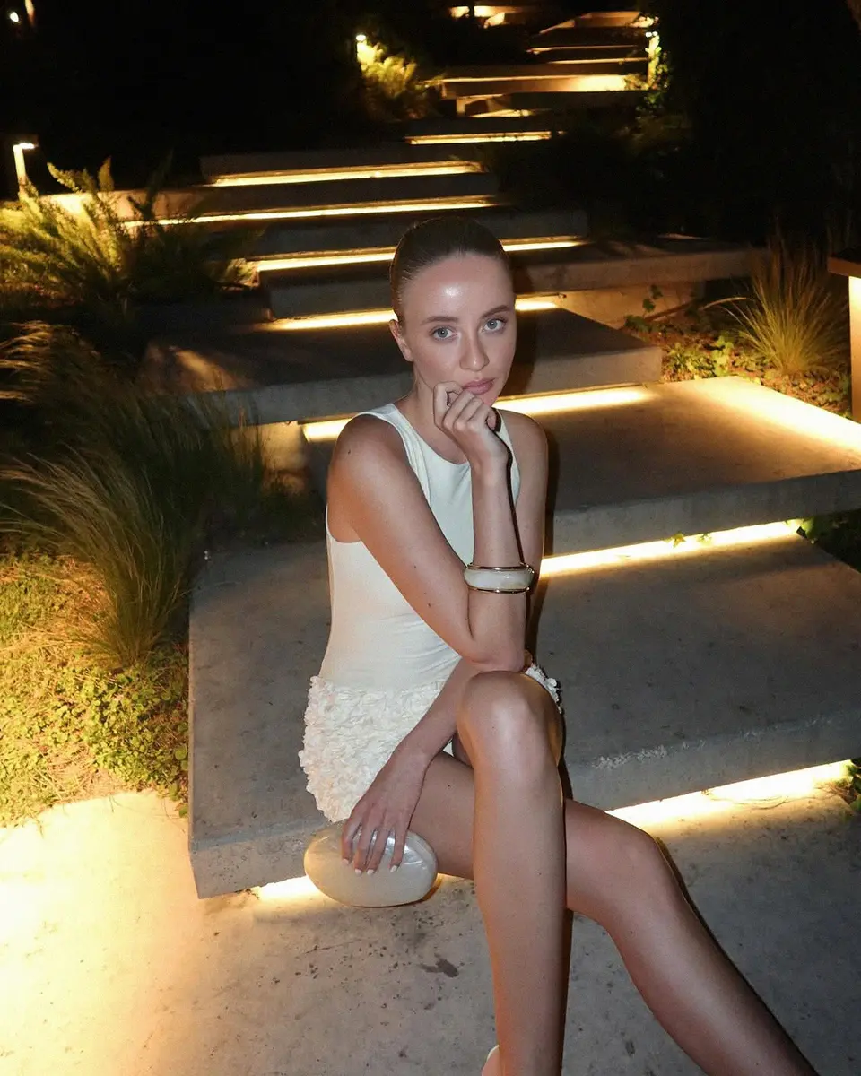 Tessa photo 2