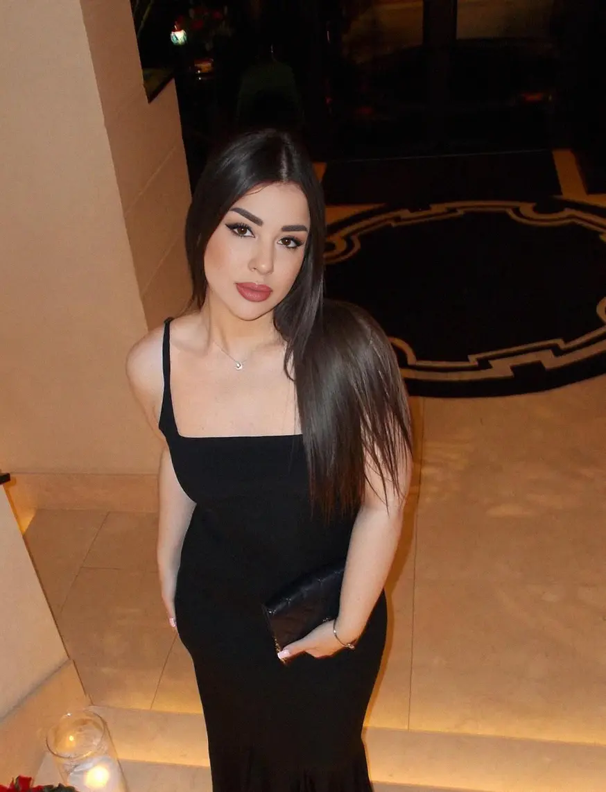 Veronica photo 5