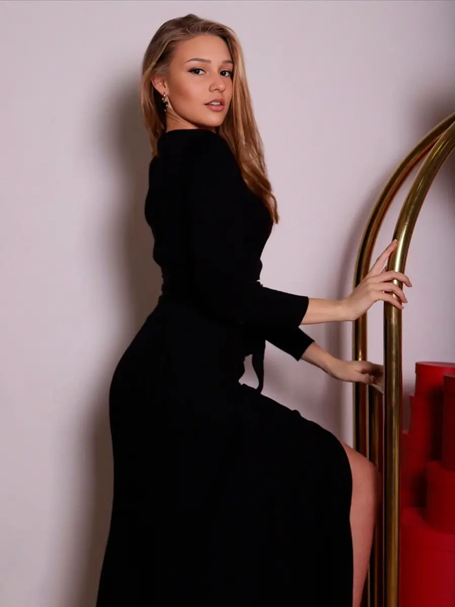 Yuna escort in Dubai photo 1