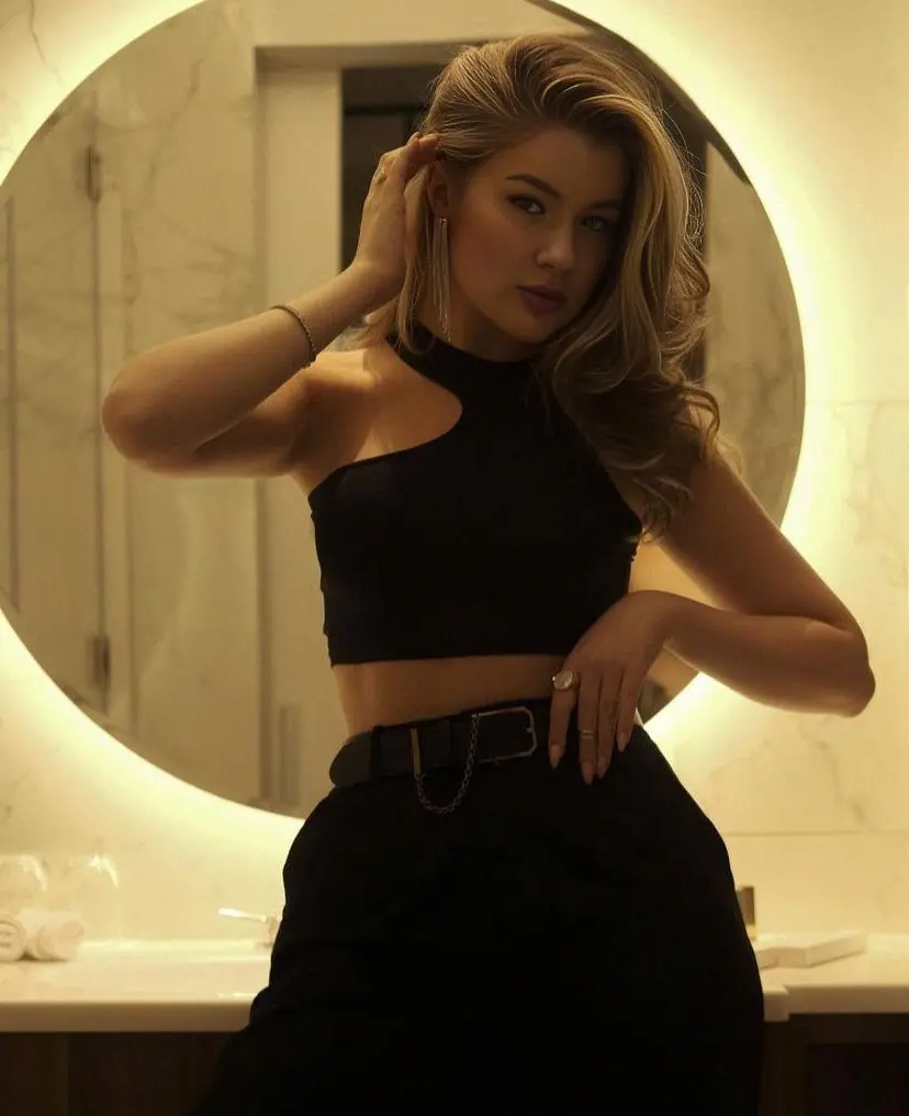 Zahra escort in Dubai photo 1