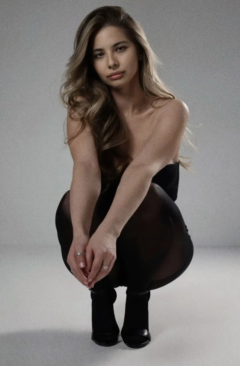 Zoe escort in Dubai
