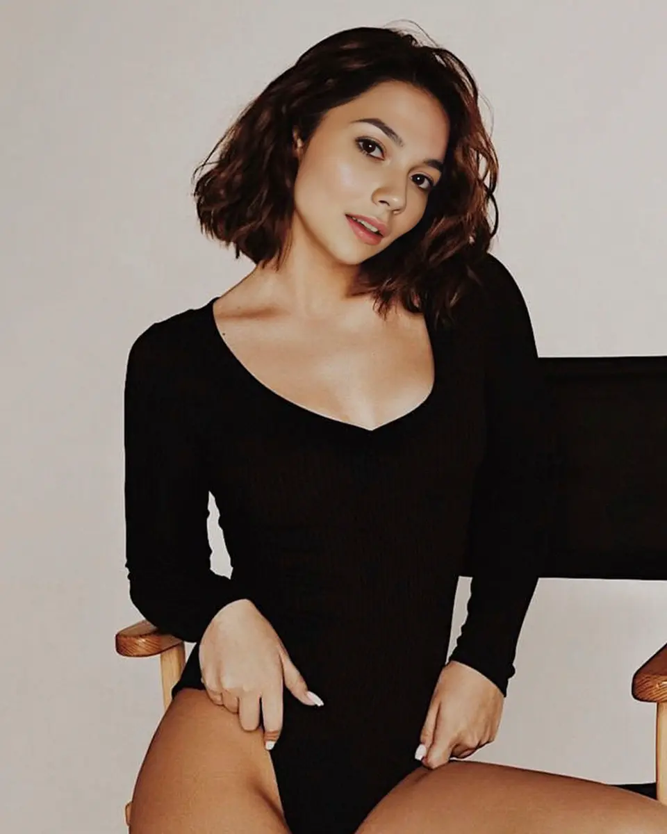 Zoe photo 3